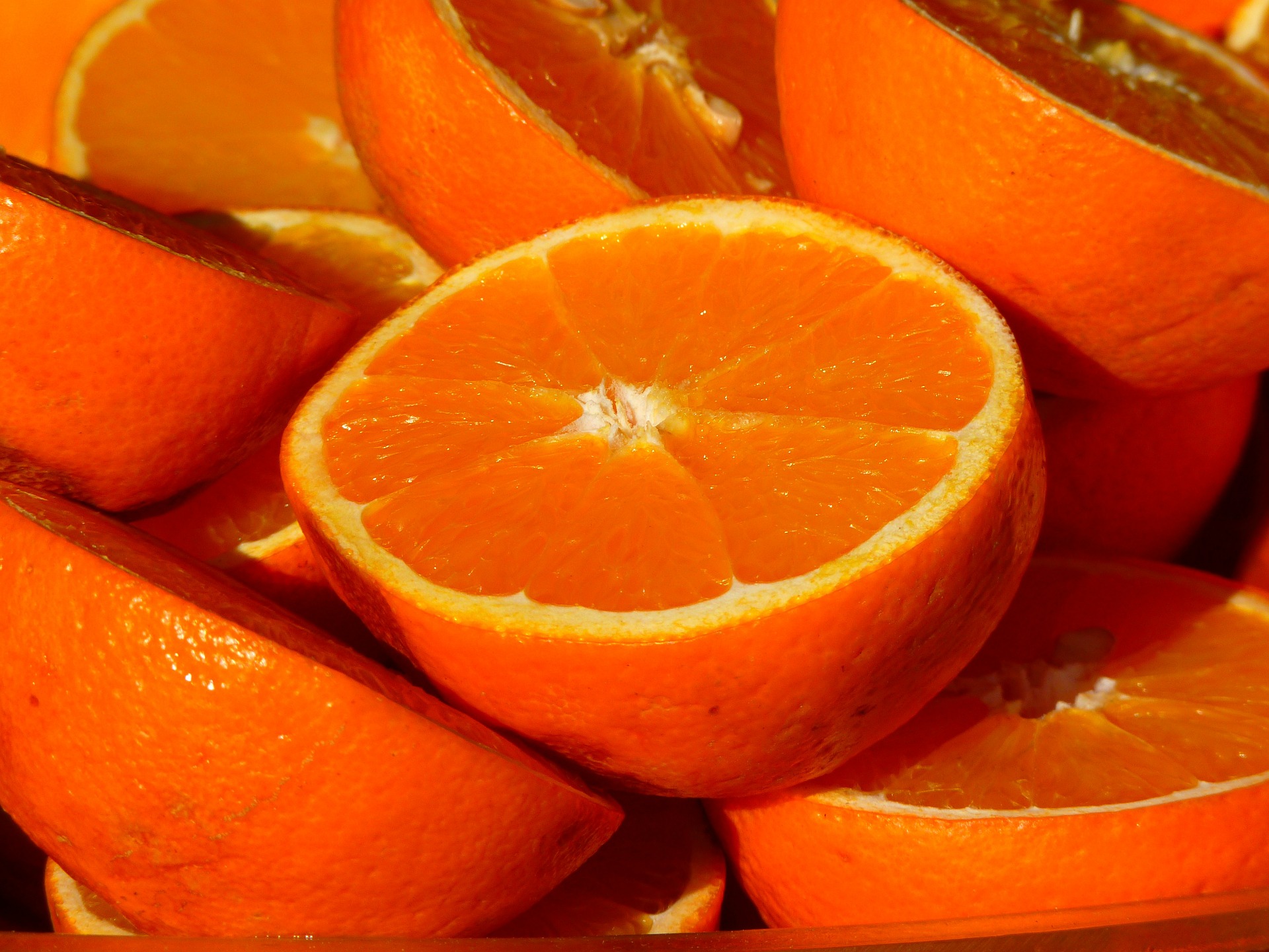Citros/Cepea: Oferta restrita e demanda firme mantém preços da laranja em alta